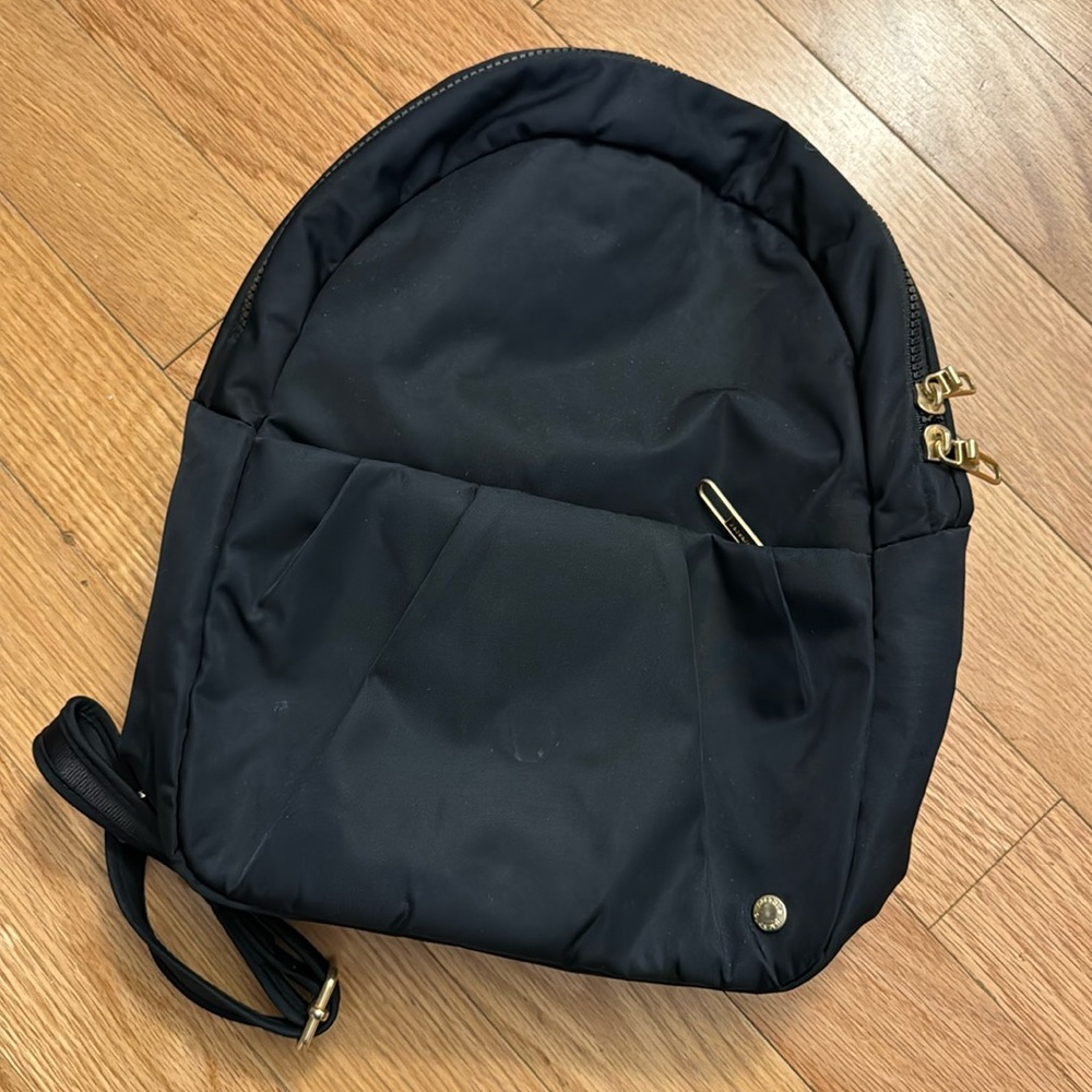 Convertible Pacsafe anti theft backpack